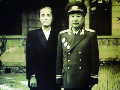 张光东,前石家庄陆军指挥学院副院长,少将,共和国开国大将张云逸之子