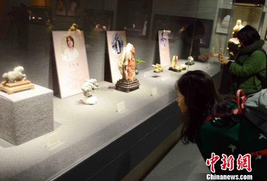 中国玉石雕百花奖获奖作品巡回展在福州启幕