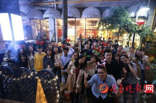 泊寓圣诞BBQ大趴爆辣来袭_凤凰资讯