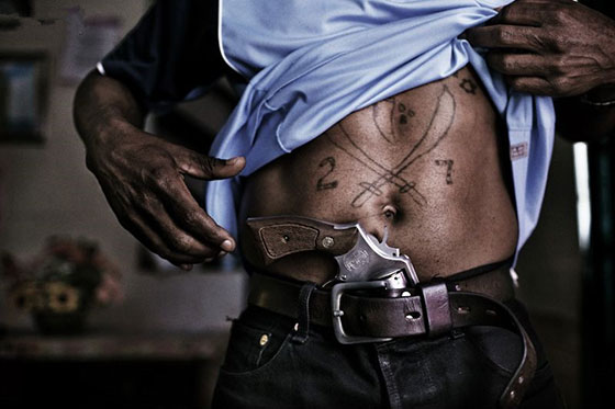 被继父殴打,被流氓欺负!泰森童年究竟有多惨?