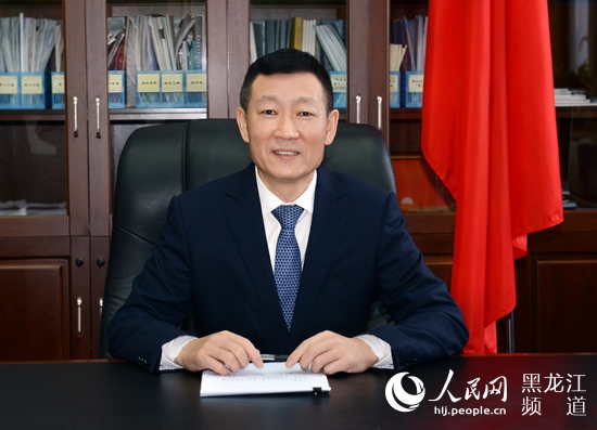 鸡西市长张常荣接受人民网黑龙江专访。