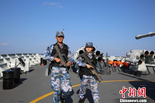 中国海军护航编队女子特战队员宋玺:北大学子