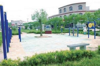 龙桑寺镇龙桑公园一角。