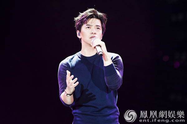 李健回归《歌手》撂狠话 送字 问好 给下马威