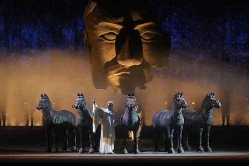 话剧《商鞅》震撼登台大剧院 经典之作叩问历史现实_娱乐频道_凤凰网