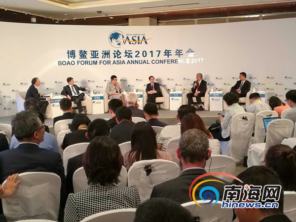 　　博鳌亚洲论坛2017年年会金融业的“绿色革命”分论坛现场。