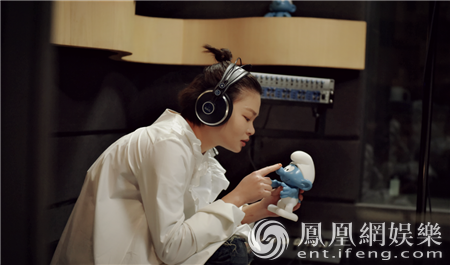 苏运莹创作《蓝精灵》中国区主题曲 诠释温暖童真