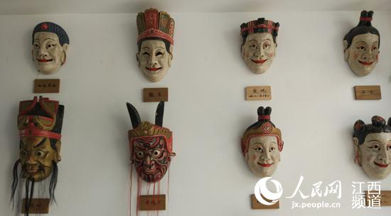 部分傩面具（吴菁 摄）