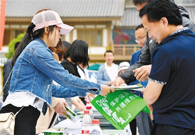西安面积人口多少人口_西安人口净流入统计图(3)