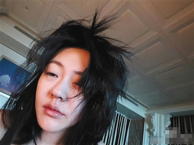 没有P图、没有摆拍，小S的自拍应该是微博界的一股清流。图片均来自艺人微博
