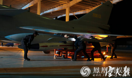 中国首部空战电影《空天猎》杀青 大国重器9.30来袭
