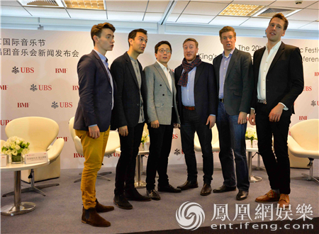 国王歌手合唱团登北京音乐节舞台 粤语演唱《