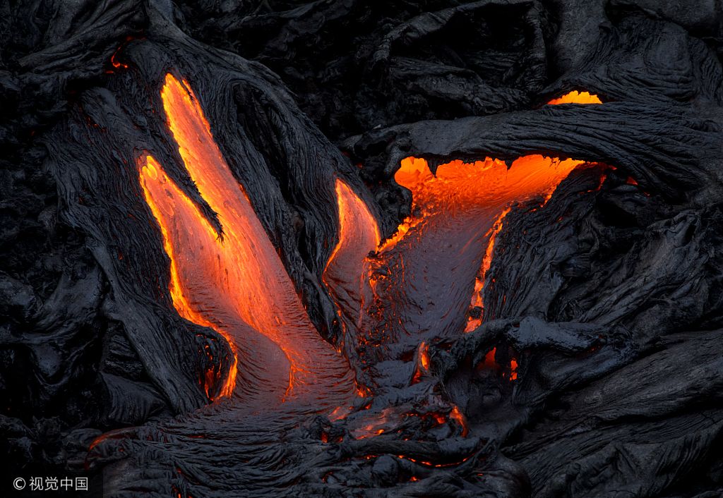 南山兵哥火山喷射