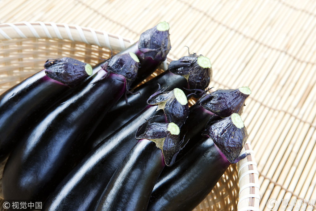 糖尿病人吃茄子可以降血糖？营养专家：虽不能，但这样吃对身体好