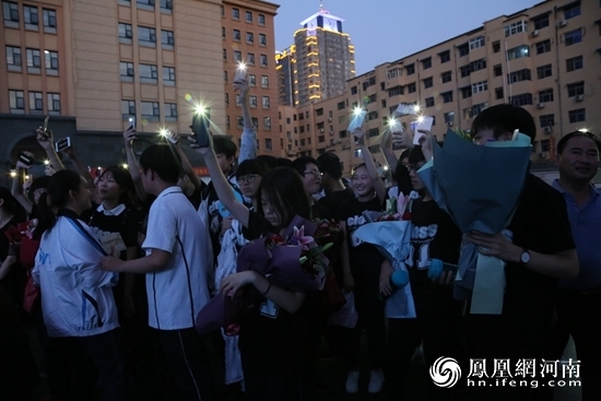 母校情是海 严师恩如山 商丘市第一中学:一场别