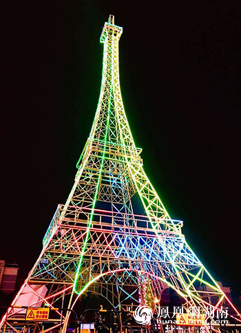 天下第一灯点亮长沙 2019梅溪国际灯展盛大