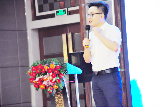 微赢新微商90后培训讲师--林辰晨