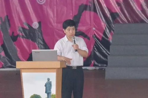 中山市三鑫双语学校国际部举行新学期开学典礼