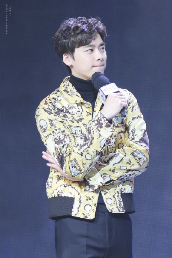 李易峰飙车、刘诗诗煎饼:BOOMTV解锁直播新