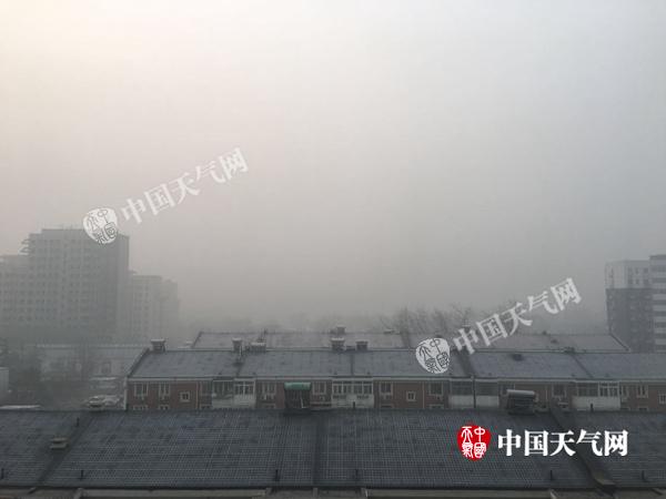 【8省市】仍有雾和霾京津明日霾又起