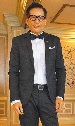 他曾与林青霞苦恋18年 如今年届70风采依旧(组图)