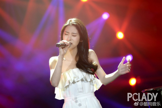 《歌手》垫底却称霸酷狗,这期张碧晨应该排第