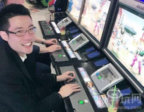 斗鱼tv火焰鼠爆料大司马被殴打 打人者是五五开