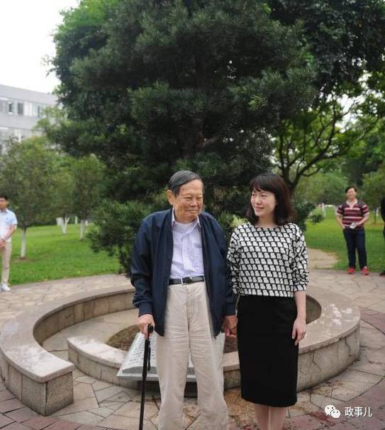95岁杨振宁为何要见云南省委书记和省长？