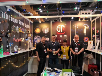 新满杰电子LED铜线灯串产品国际展会(图2)