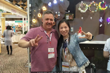新满杰电子LED铜线灯串产品国际展会(图3)