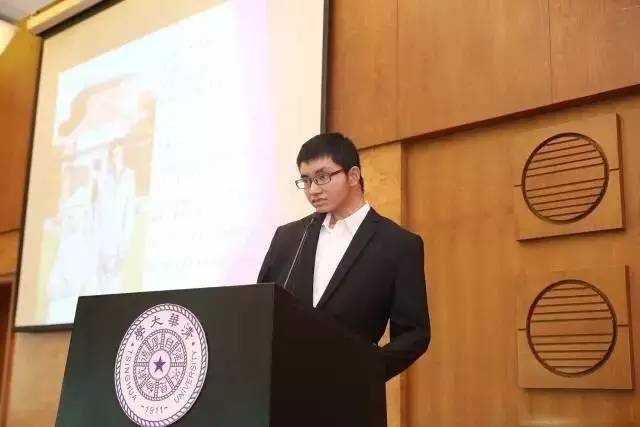 被母亲“背”进清华的残疾学生不只一个…