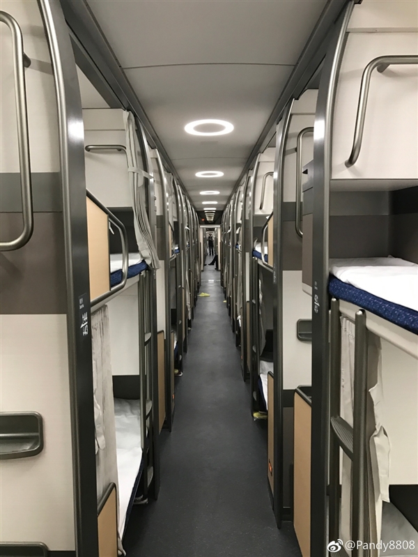 中國全新臥鋪動車組現身:雙層縱向設置