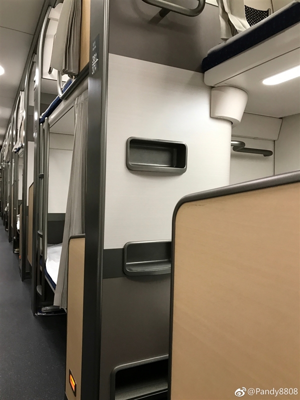 中國全新臥鋪動車組現身:雙層縱向設置