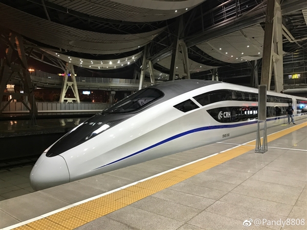 中國全新臥鋪動車組現身:雙層縱向設置