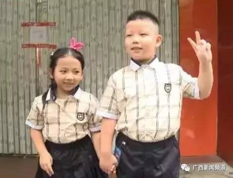 南宁热销的“防早恋校服”，韩国学生竟表示好想穿啊！