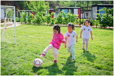 半岛体育让孩子成为孩子 淘乐思幼儿园7大领域落实“五感教育体系”(图4)