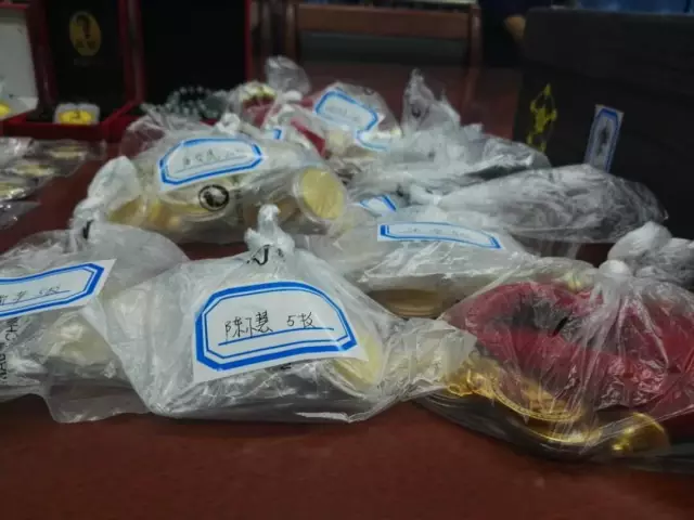 他忽悠几十万人陷五行币骗局自称未来首富