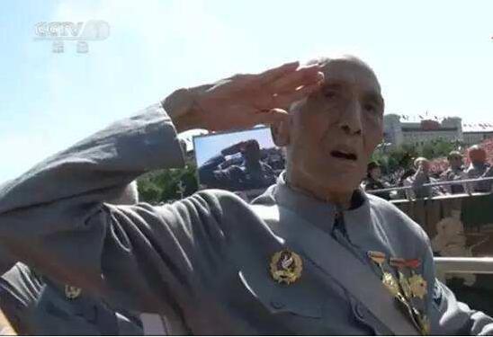 101岁开国少将、原南京军区副政委张玉华逝世