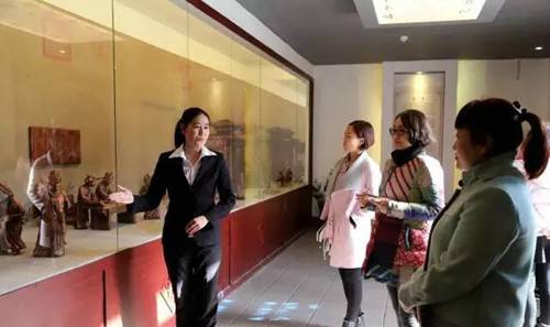 内乡县衙“最美员工”——讲解部杨梦珠