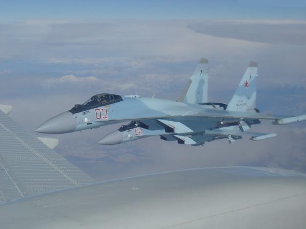 美媒：叙利亚上空美俄战机对峙已到“刀锋边缘”