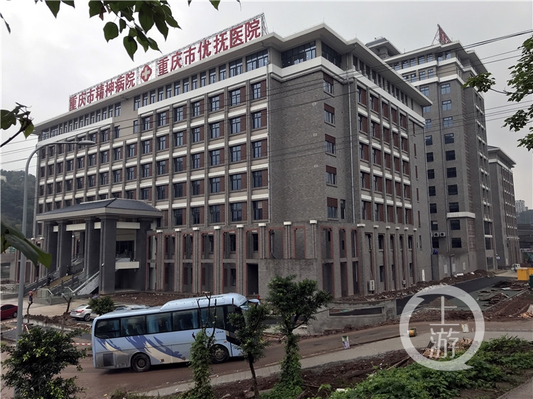 重庆市精神病院搬迁患者开道726名警车转移谷德工作设计的建筑设计推荐怎么样图片