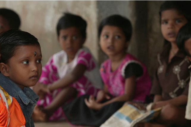 印度8岁女童惨遭5名男孩轮奸施暴者最小仅6岁！