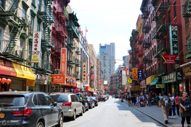 《唐人街探案2》为拍一场裸奔戏 纽约这条街竟