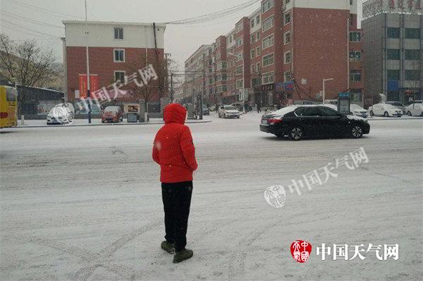 明起三天内蒙古将遇暴雪和沙尘 全区大部降温6-10℃