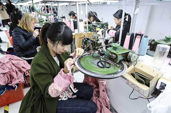 ŷ����γ��������ڸɻ��Ů��