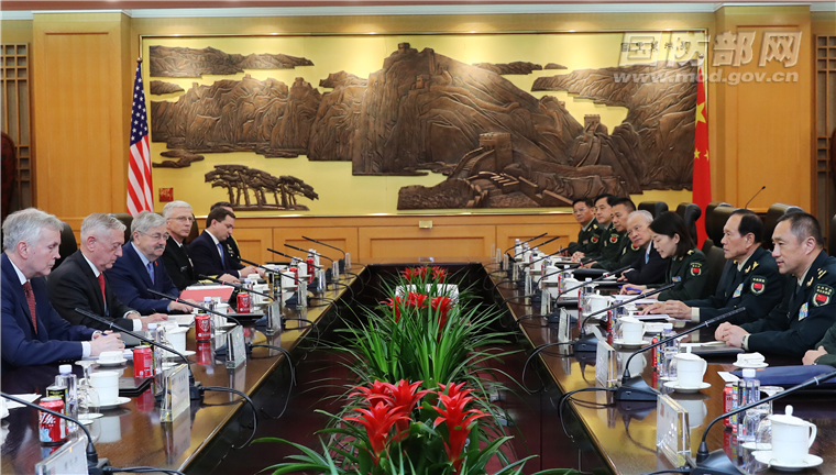 魏凤和与美国国防部长马蒂斯举行会谈