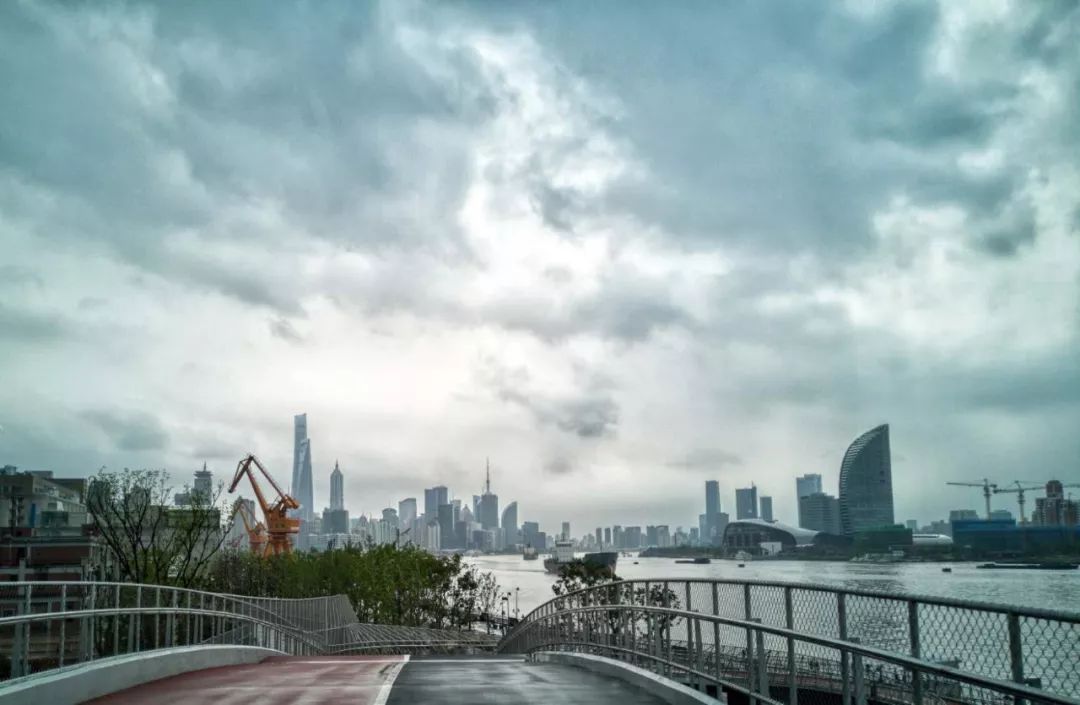 明起5天上海开启“雨雨雨”模式 周五周六有中到大雨