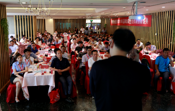 奔腾石墨烯自热地板,做自热地板的领跑者