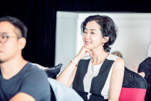 探秘:火星演讲会如何成为CEO们的商界宝典