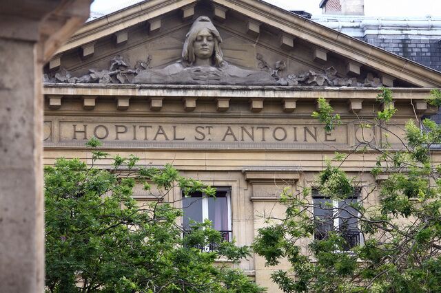 捐便可得400？巴黎民众为钱“疯狂捐便” 医院被迫中止研究